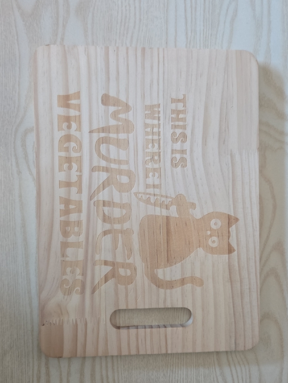Wooden Cutting Board with Cat Engraving - Light Natural